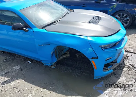 2022 Chevrolet Camaro Rwd 1Ss z USA, uszkodzony, nr VIN 1G1FF1R75N0134663